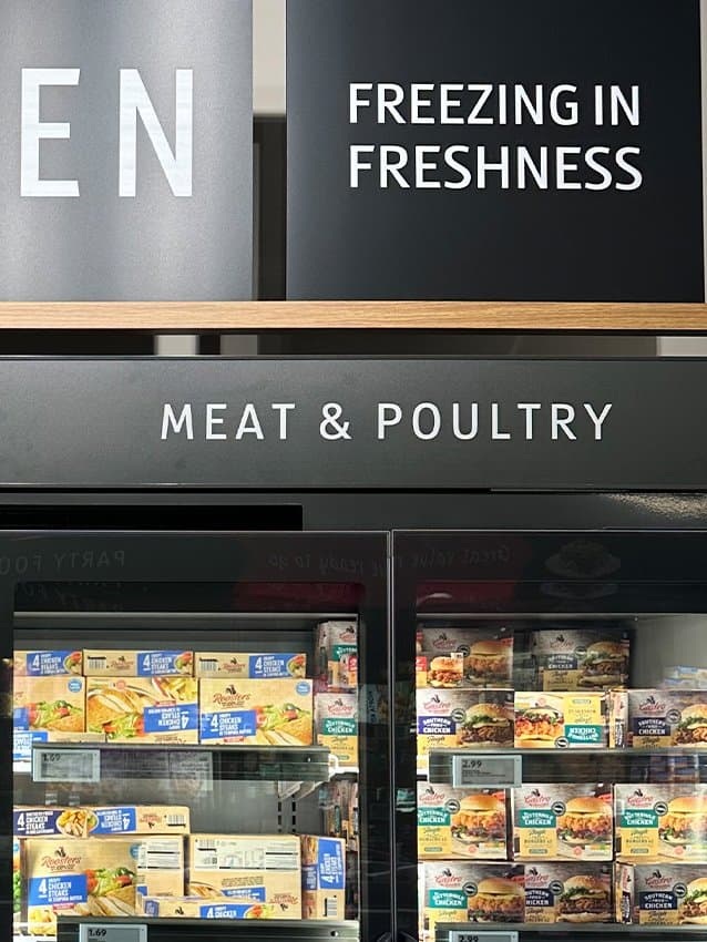 Freezer cabinets in a discount store, supplied via a standard distribution board from Mangelberger